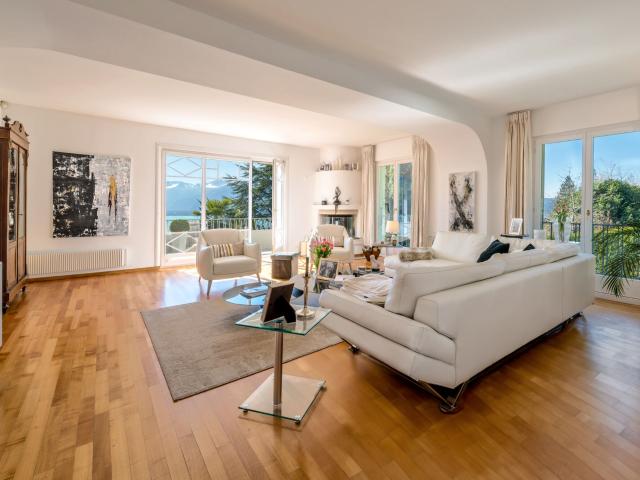 Villa with 9.5 rooms on sale in Blonay Saint Légier 278 m² | dreamo. Ch