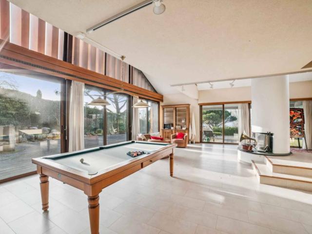 Villa with 9 rooms on sale in Anières 650 m² | dreamo. Ch