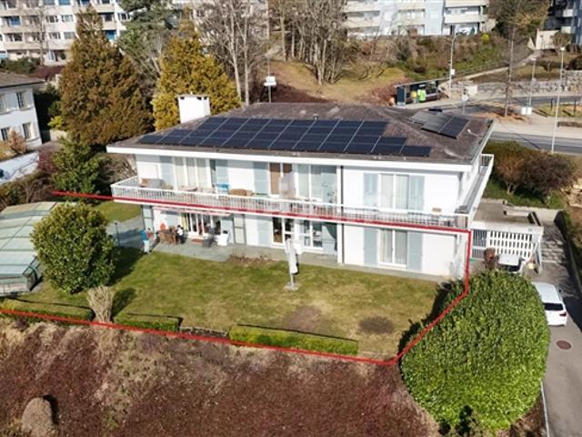 Villa Wohnung mit Pool und Seeblick