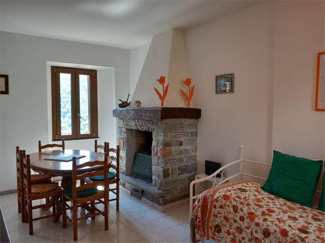 Villa a Maccagno Con Pino E Veddasca VA