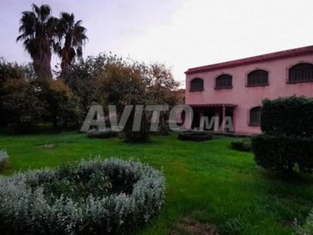 Villa a Bouskoura zone D1 pour lotissement