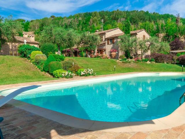 Villa a due passi da Fano, vista mare. 460m² Fano