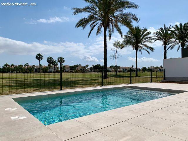 Villa a estrenar en primera linea de golf, en Roda Golf