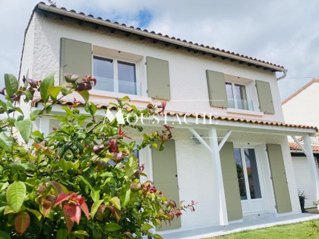 VILLA A LA RÉNOVATION CONTEMPORAINE HAUT DE GAMME 200 M L