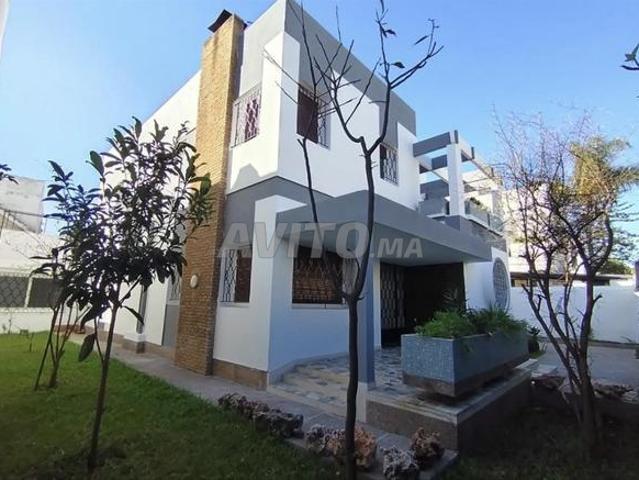 Villa À louer – à Casablanca