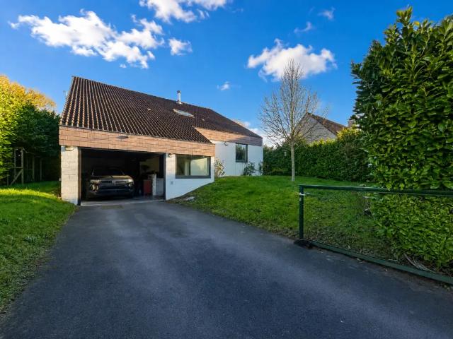 Villa à louer à Avenue des Cerisiers 6 Dottignies
