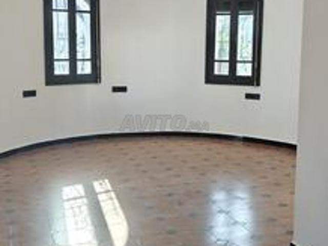 Villa à louer à Hay Ryad prix 70000 dhs