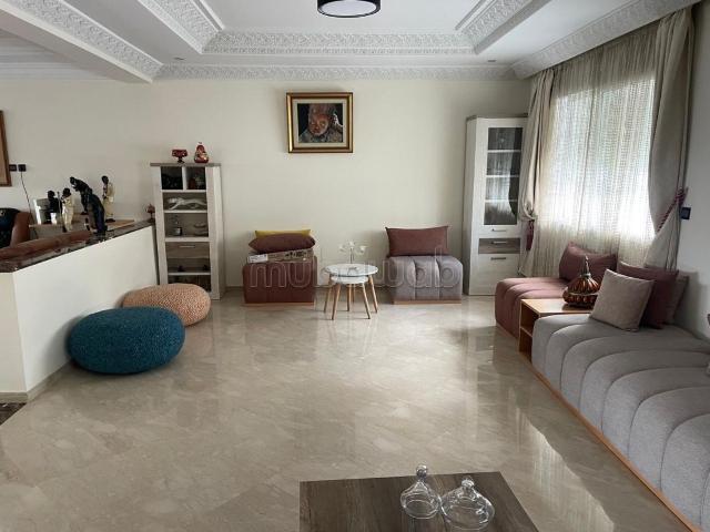 Villa à louer à Hay Riad