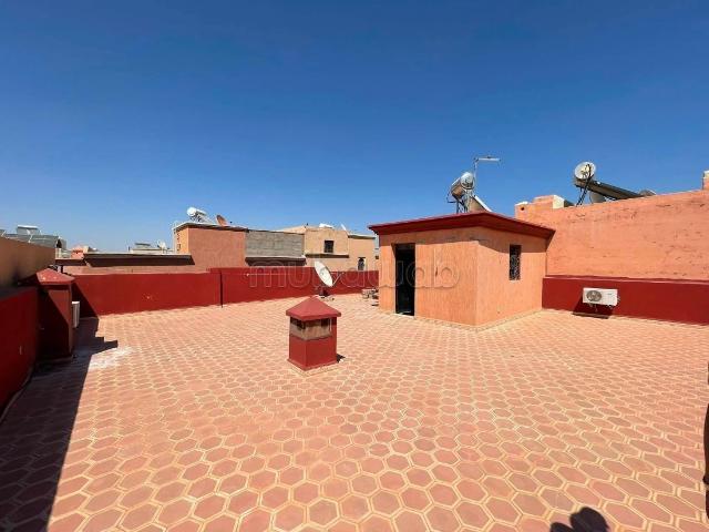 Villa à louer de 6 chambres située à Izdihar