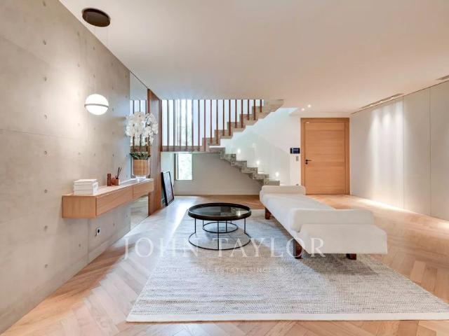 Villa à louer Ventabren, Autour d'Aix En Provence, France13 000 EUR / Mois