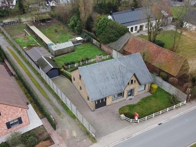Villa à rénover à vendre à Waregem