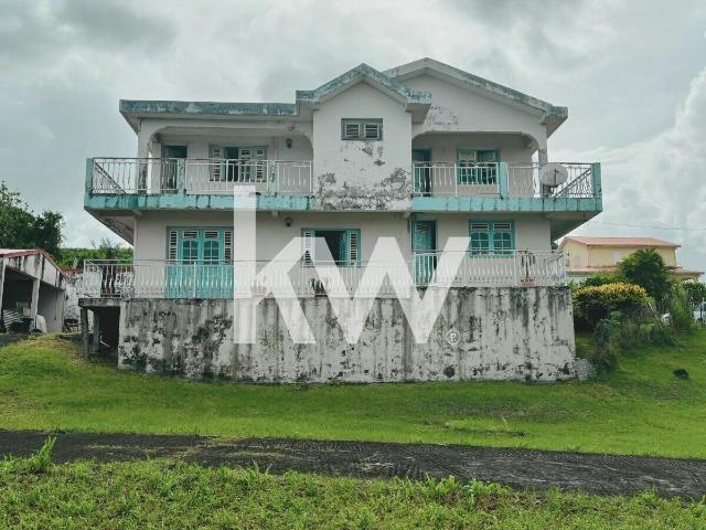 VILLA À RIVIÈRE SALÉE – OPPORTUNITÉ UNIQUE À SAISIR