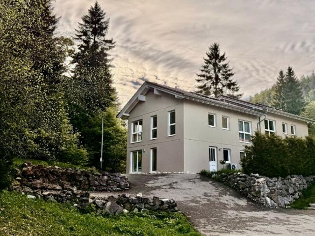 Villa à Saint Cergue Rare opportunité en Suisse pour acheteurs internationaux