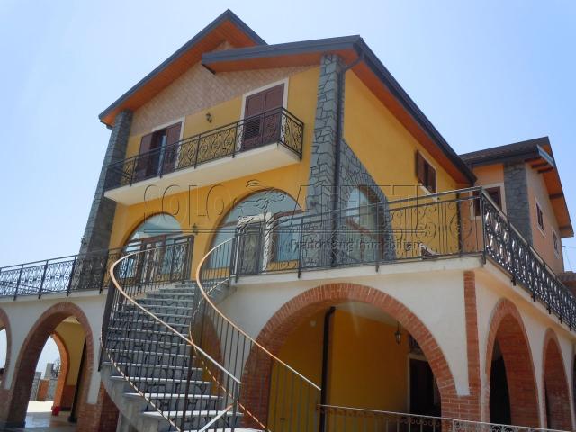Villa a san pietro clarenza