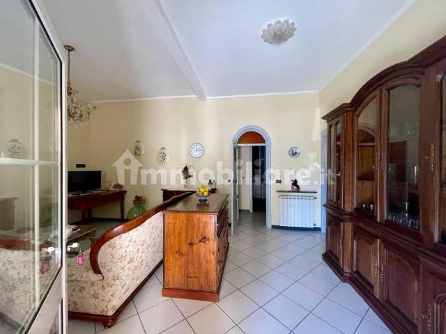 Villa a schiera 4 locali, buono stato, Centro, Porcari