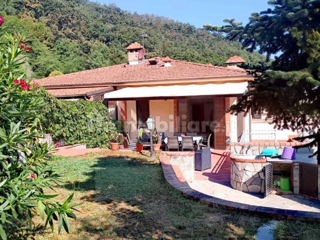 Villa a schiera 5 locali, ottimo stato, Centro, Ameglia