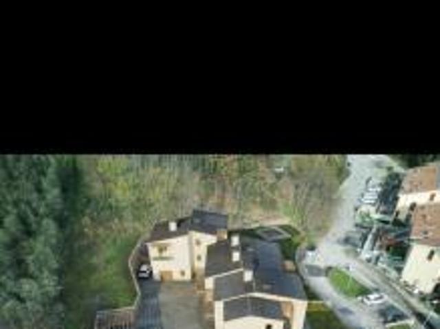 Villa a schiera 6 locali Rif. V856