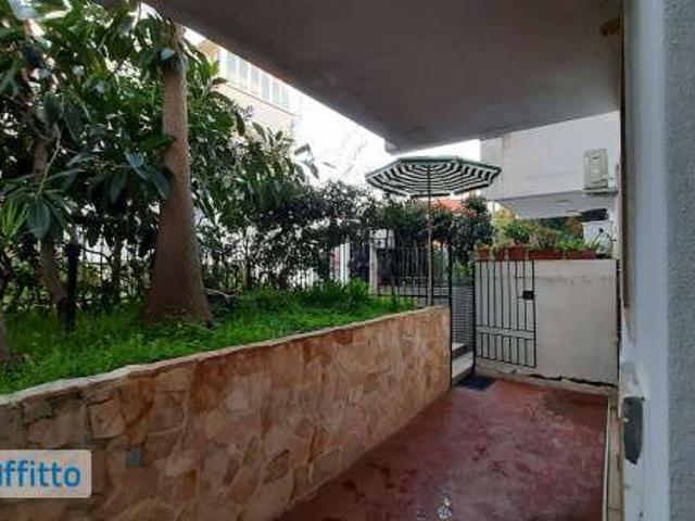 Villa a schiera con terrazzo Bari
