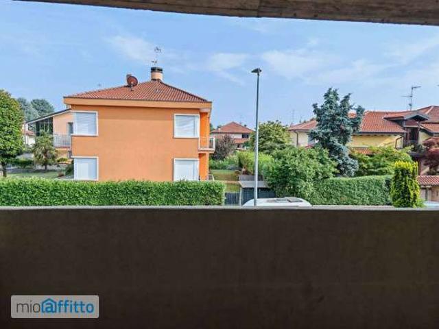 Villa a schiera con terrazzo Gorla Maggiore