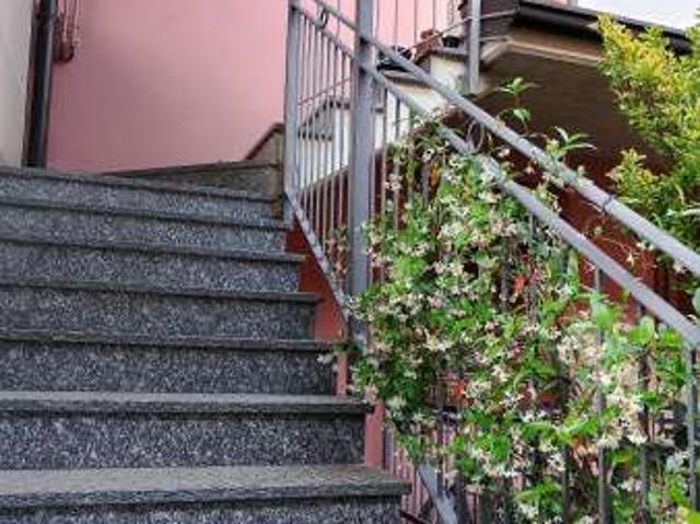 Villa a schiera arredata Centro