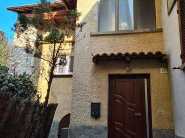 Villa a schiera arredata Centro