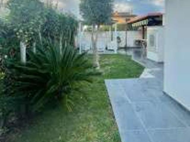 Villa a schiera arredata Ardea