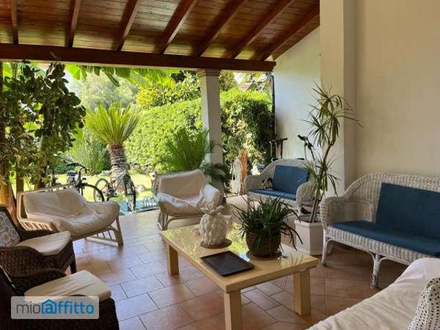 Villa a schiera arredata Pomezia