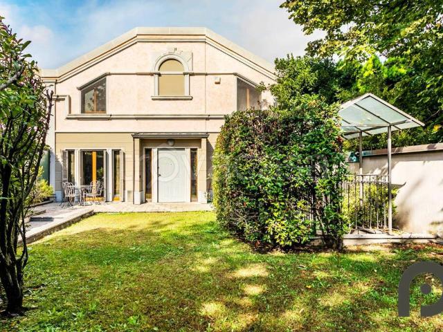 Villa a Schiera in affitto a Milano piazzale dello Sport, 26, non arredato/vuoto, giardino privato, box TrovaCasa