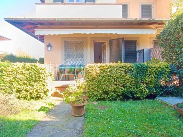 Villa a Schiera in affitto a Montignoso, arredato, giardino privato, posto auto TrovaCasa