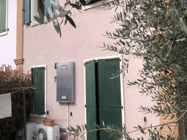 Villa a Schiera in affitto a Nanto via Roma, giardino privato, box, terrazzo TrovaCasa