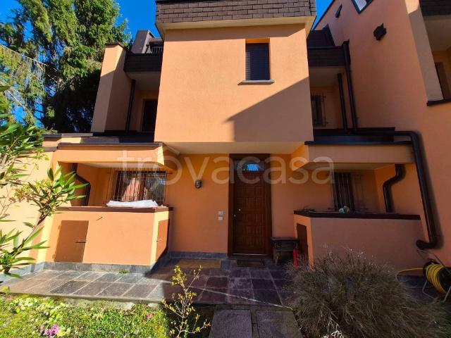 Villa a Schiera in affitto a Baldissero Torinese via Superga, 53, arredato, giardino privato, box TrovaCasa