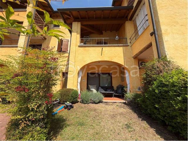 Villa a Schiera in affitto a Bedizzole via Mecesina, terrazzo, aria condizionata, piscina TrovaCasa