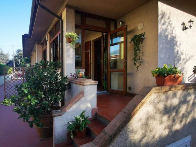 Villa a Schiera in affitto a Camaiore via tabarrani, 20, giardino, box, centrale TrovaCasa
