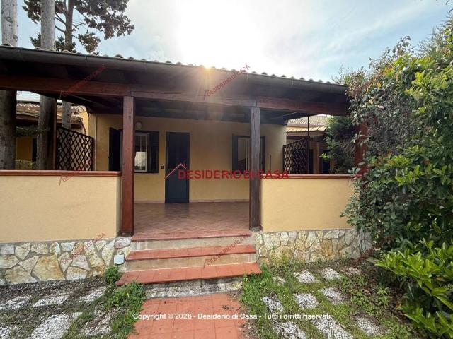 Villa a Schiera in affitto a Campofelice di Roccella via Madonnina di Gibilmanna, 31, arredato, giardino privato, terrazzo TrovaCasa