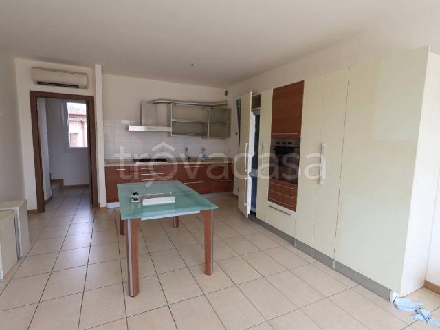 Villa a Schiera in affitto a Casier via Aldo Moro, giardino privato, posto auto, box TrovaCasa