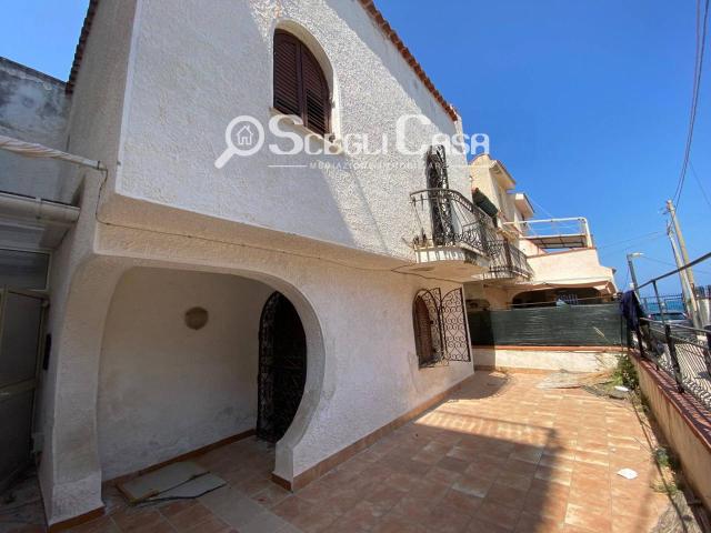 Villa a schiera in affitto a Carini