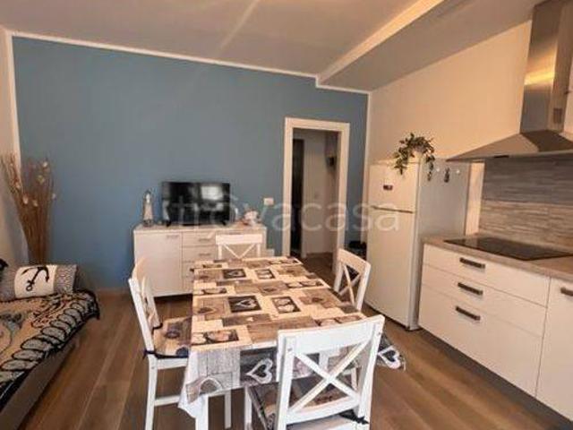 Villa a schiera in affitto a Comacchio viale Australia, Lido Delle Nazioni