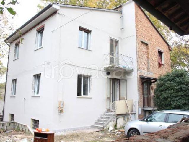 Villa a Schiera in affitto a Conselice via Nuova Selice, 6, non arredato/vuoto, giardino privato, posto auto TrovaCasa