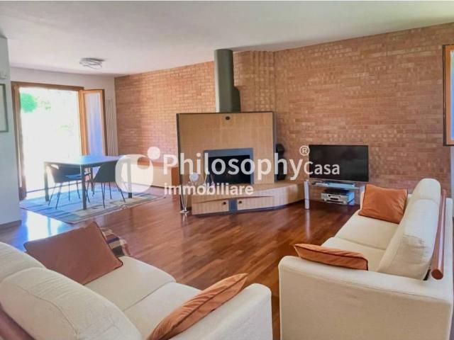 Villa a Schiera in affitto a Falconara Marittima via Salvador Allende, arredato, giardino privato, box TrovaCasa