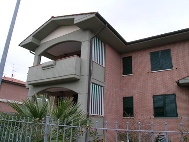 VILLA A SCHIERA in AFFITTO a FOLLONICA PRATORANIERI di 3 vani