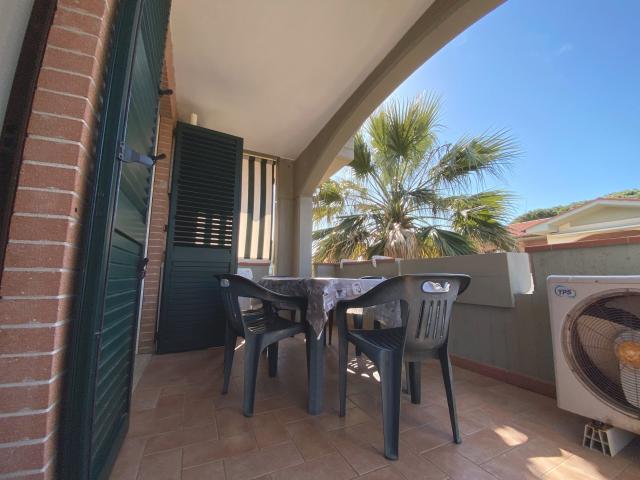 VILLA A SCHIERA in AFFITTO a FOLLONICA PRATORANIERI di 3 vani