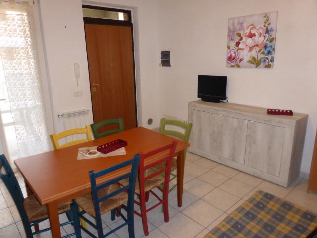 VILLA A SCHIERA in AFFITTO a FOLLONICA PRATORANIERI di 3 vani