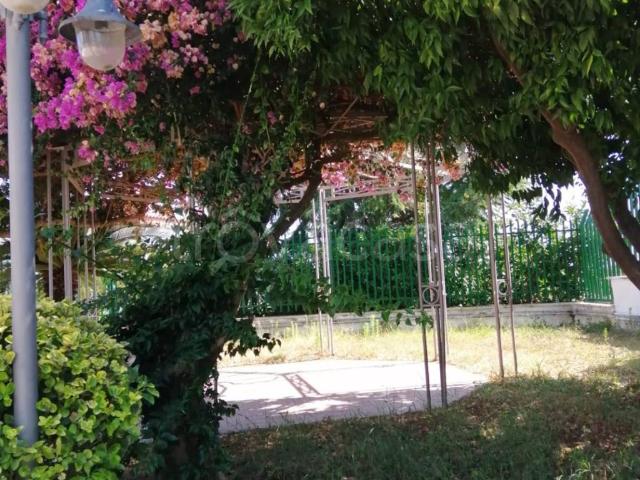 Villa a Schiera in affitto a Giugliano in Campania via San Nullo, giardino privato, posto auto, terrazzo TrovaCasa