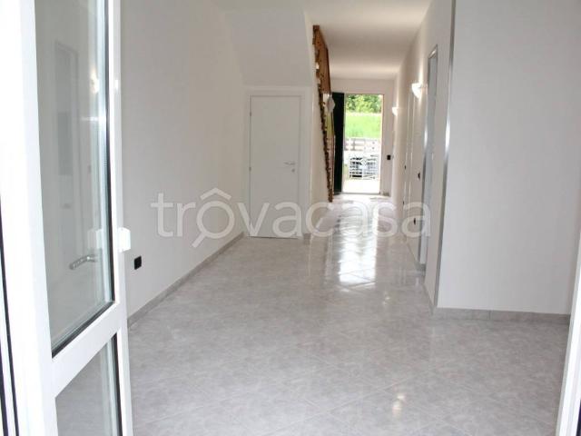Villa a Schiera in affitto a Lugo, non arredato/vuoto, giardino privato, zona residenziale TrovaCasa