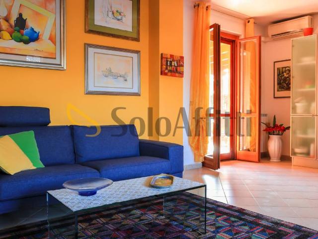 Villa a Schiera in affitto a Latina via Tremiti, 41, arredato, giardino privato, caminetto TrovaCasa
