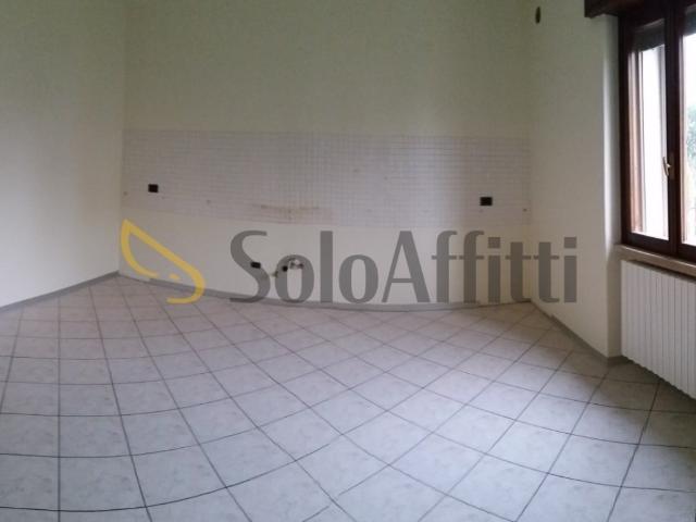 Villa a Schiera in affitto a Legnago via Malon, 27, non arredato/vuoto, giardino privato, box TrovaCasa