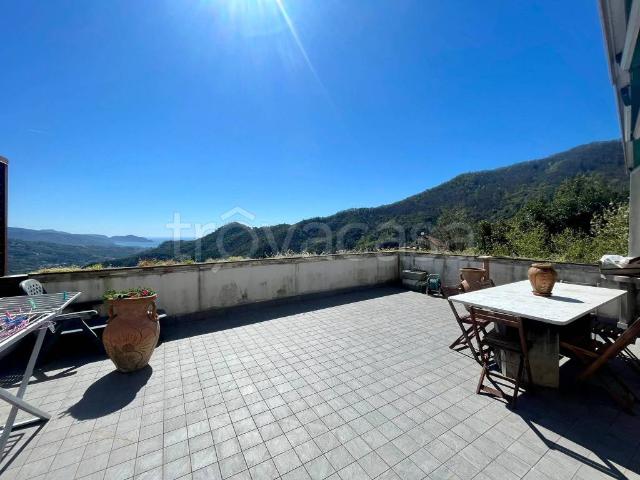 Villa a Schiera in affitto a Leivi via San Lorenzo, 55, non arredato/vuoto, giardino privato, terrazzo TrovaCasa
