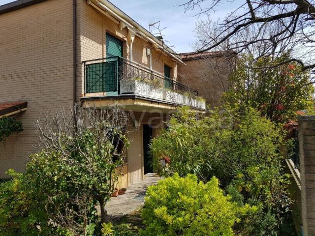 Villa a schiera in affitto a Pesaro via Giuseppe Ungaretti, Montegranaro Loreto