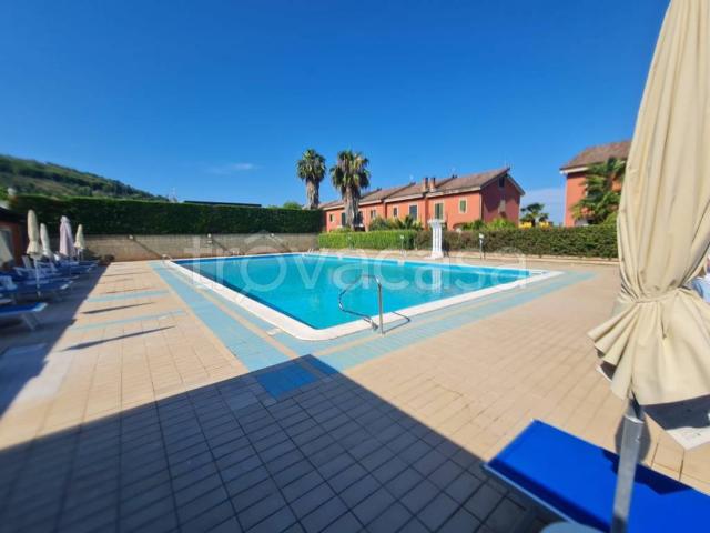 Villa a Schiera in affitto a Quarto via Santa Maria in Duno, 200, giardino privato, box, terrazzo TrovaCasa