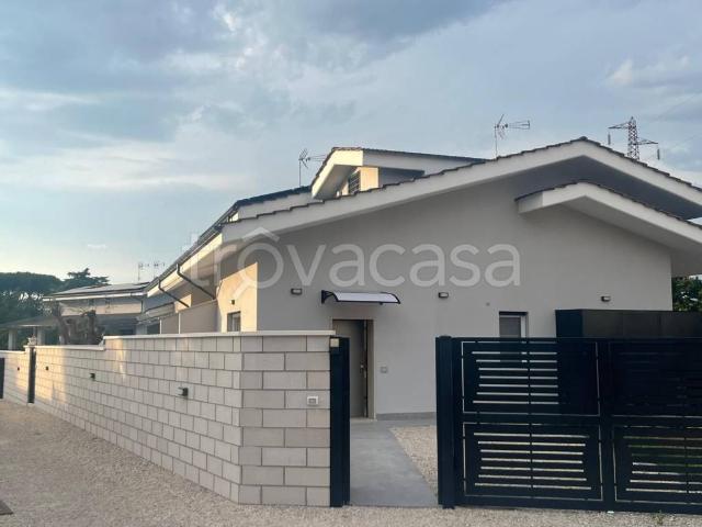 Villa a Schiera in affitto a Roma via Gino di Curzio, giardino privato, posto auto, nuova costruzione TrovaCasa